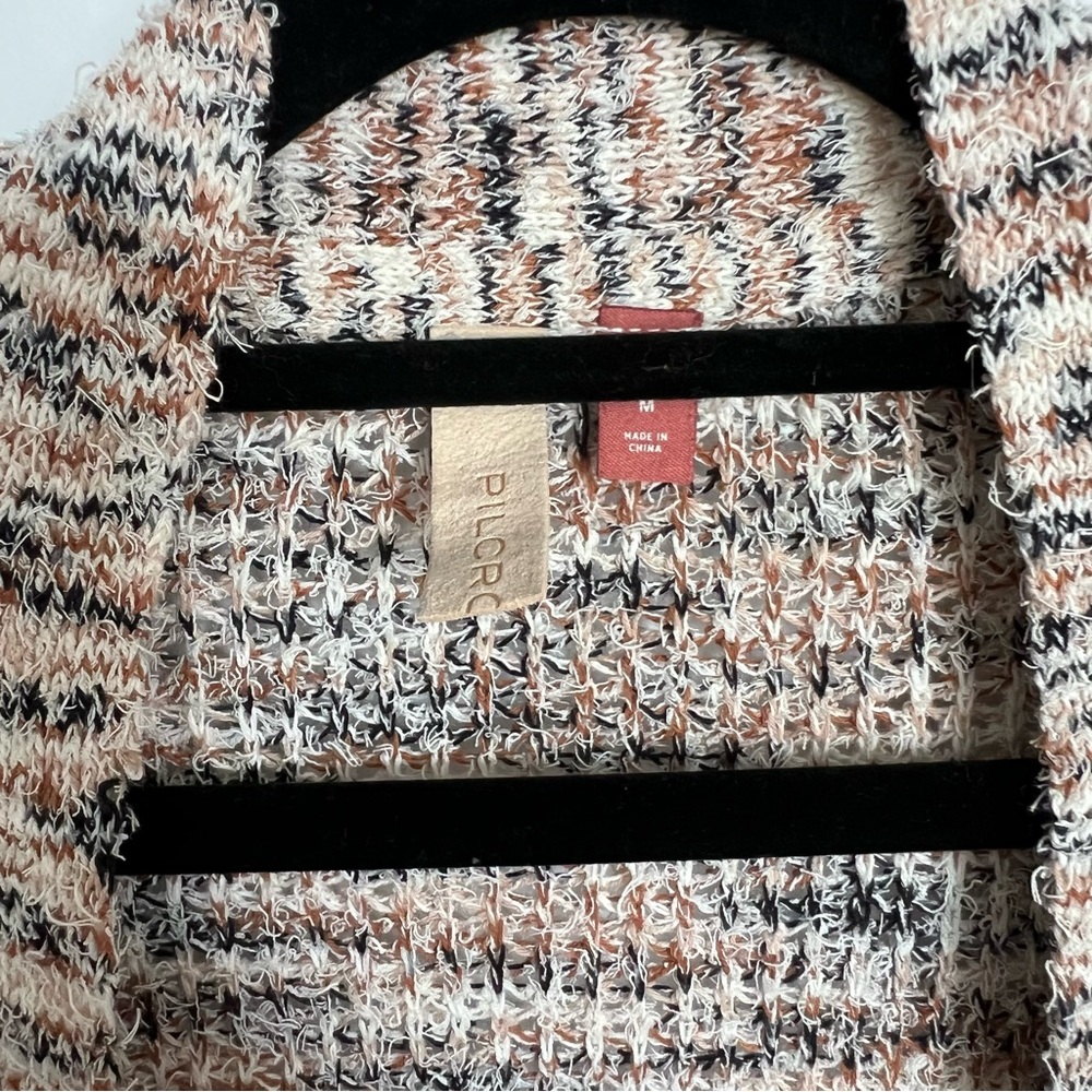 Cream and Gray Knit Sweater Cardigan Size M - Picture 4 of 11